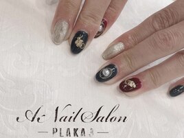 深めカラーネイル