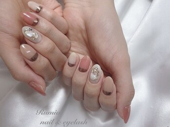 ルミア(Rumia)/ニュアンスミラーネイル