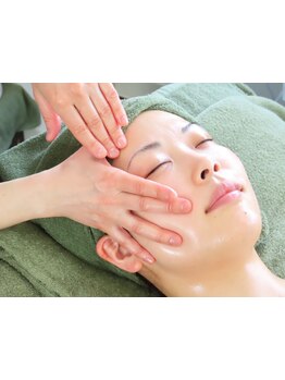 ホウレイ線・たるみ改善！予防ケア