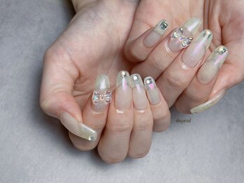 大きめパーツ×ミラーネイル