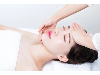 美テラスの写真/目元・口元の印象が変わる！ほうれい線集中ケアで若見えフェイスへ◎