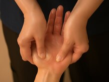 ハンドマッサージ／名古屋アロマリンパ/名古屋痩身/ダイエット