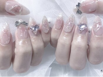 Moon veil【ムーンヴェール】パラジェル/持ち込み/長さだし/ワンホンの写真/トレンドから個性派まで、デザインもパーツも「つけ放題」で叶う！高い再現性をで指先に魔法を！☆