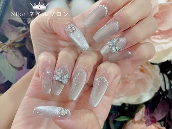 ニコ 船橋店(Niko)の写真/本場韓国ネイル＆ワンホンネイルのお得な定額コースが充実！シンプルな中にも、華やかなデザインをご用意♪