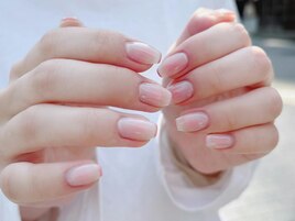 細ライン×チークネイル