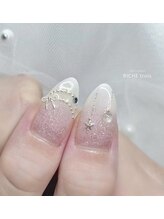 リッシュ トロワ(RICHE trois)/先取りクリスマスネイル♪