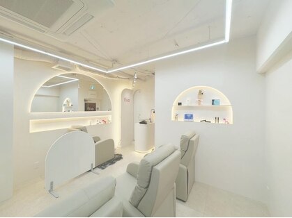 フィオブロウ 大阪梅田茶屋町店(fiio brow)の写真