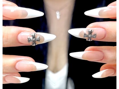 クルル(curule)の写真