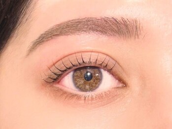 スリーラッシュアンドエルフネイル 下上津役店(threelash&elf.nail)の写真/【ボサ眉・左右非対称眉さんにも◎】眉メイクが苦手な方に◎1ヶ月に1度のお手入れで日々のメイクが変わる!