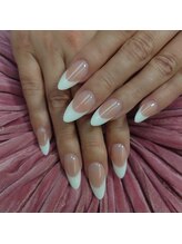 ケーエムネイル(Kmnail)/バーチャルフレンチスカルプ