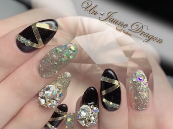 アン ジョーヌドラゴ/ブラック☆リボンネイル