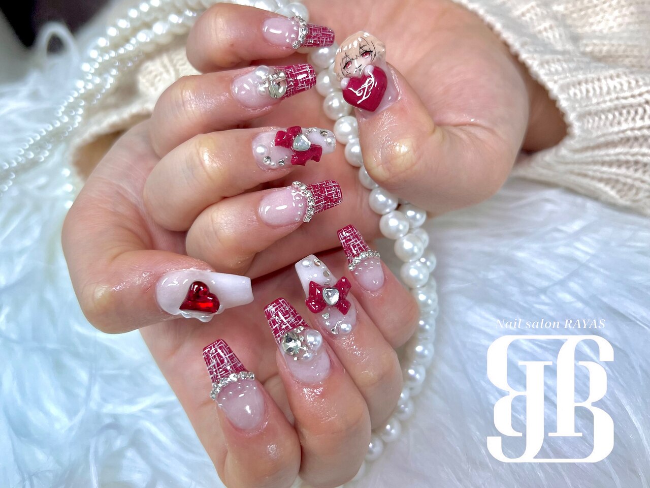 2025年秋トレンド】レッド ツイードのネイルデザイン集｜人気順