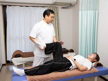 勝田台駅前整骨院/2.関節の動き、詰まりをチェック