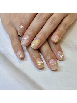 アイコニック アイ 日進梅森台店(ICONIQ eye)/ニュアンス　イエロー