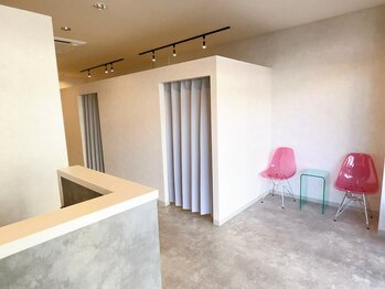 レイン 徳島店(Rain)/徳島駅 徒歩21分/駐車場完備