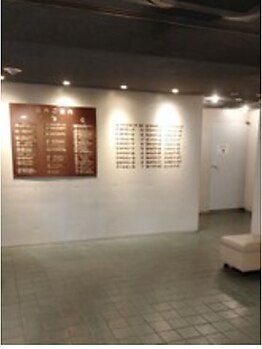 ダイヤモンドビューティー(DIAMOND BEAUTY)/地下一階がビルのエントランス