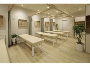 リコア鍼灸接骨院 福岡天神(ReCORE鍼灸接骨院)/店内☆