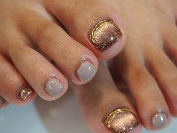 ネイルサロン ビースペース(B space)/マグネットフットネイル