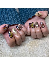 アニマル柄ネイル