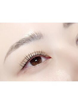 ナチュラル上品な目元にしたい