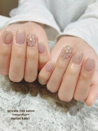 ぷっくりフラワーネイル