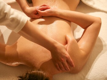 ココア(COCOA)の写真/冷え・疲れ・眠りの浅さに◎遠赤外線マット×全身リンパ×腸温ケアで、自律神経を整え、内側から巡る体へ。