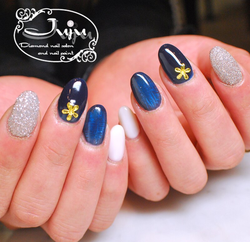 2025年-2026年冬トレンド】デニムネイルのネイルデザイン集｜人気順｜3