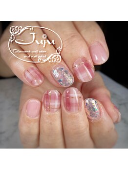 ジュジュ(Juju)/透け感チェックネイル