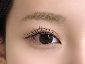 ルシェオ 表参道(LUCIEO)の写真/《軽くてモチがいい◎》フラットラッシュ¥7000～！一人一人の目の形にあったアイデザインをご提案★