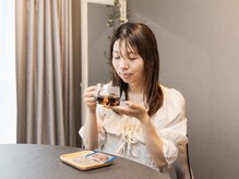 カラーズ(callas)/お茶とお菓子でお寛ぎ下さい