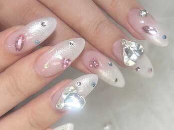 ビジューネイル