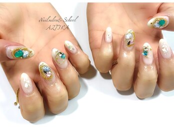ネイルサロンアンドスクール アルティラ(Nail Salon& School ALTIRA)/