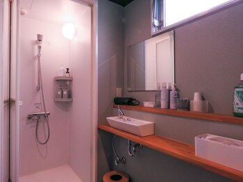 ボニーズ 薬院 福岡中央店(boneedz)/シャワールームあります！