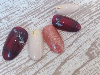 ネイルアンドアイラッシュサロン ミッタ(Mitta)/¥8500-