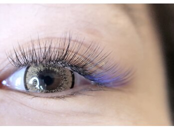 ブリスアイズ(Bliss eyes)/目尻にポイントでカラーを!