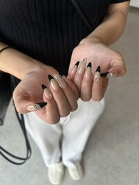 black nail