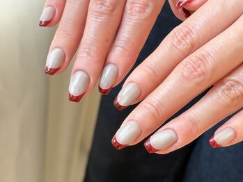 ワンアンドオンリー(One&Only)/うるまぐ×フレンチネイル