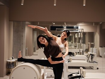 ピラティス the SILK 横浜店【肩こり/リンパ/痩身/ダイエット/たるみ/骨盤矯正】の写真/【女性らしく、美しく、洗練された非日常空間】心躍るインテリア。女性専用のプライベート空間で安心。