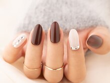 ヴァンネイル(VINGT NAIL nail&eye beauty)/シンプルストーンネイル