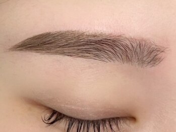 ルナブロウ(Luna Brow)の写真/骨格や雰囲気に合わせた眉デザインで好印象なお顔立ちに◎流行りのトレンド眉も♪[眉毛/アイブロウ/まゆげ]