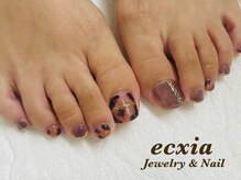 ◇冬もオススメ♪フットネイルで可愛い足元を♪同時施術可能◎