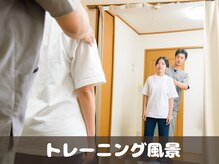 穴川駅前整骨院鍼灸院/トレーニング風景