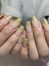 ウズ 和歌山店(UZU)/大人グラデネイル