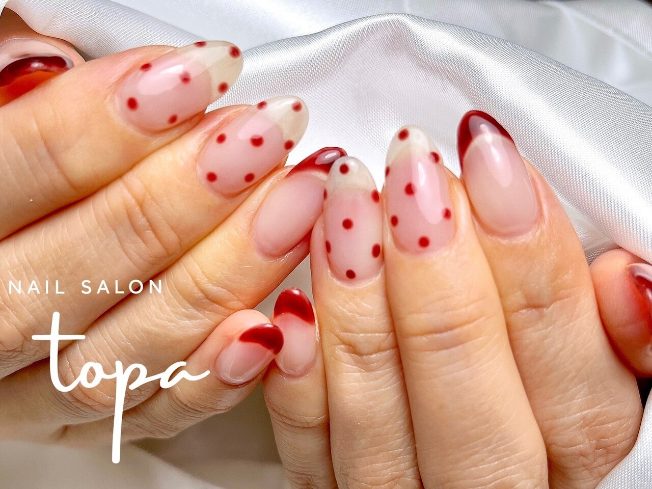2026年冬トレンド】ドットフレンチのネイルデザイン集｜人気順｜2