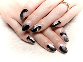 ジュリネイル(JULIE NAIL)/ブラック×ラメ