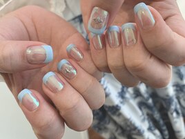 オーロラフレンチ＆蜂ネイル