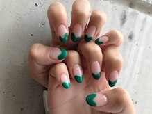 リリカネイル(Ririka nail)/変形フレンチネイル