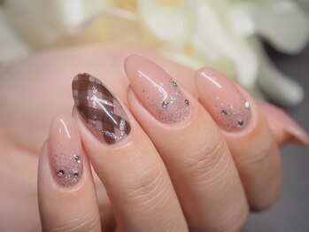 秋めいた頃の大人チェックnail