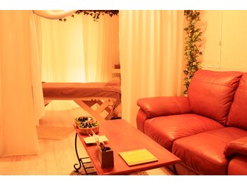 ドライヘッドスパ マナリノ(MANALINO)/柔らかな光でリラックス…