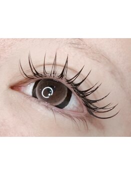 ナチュラル上品な目元にしたい